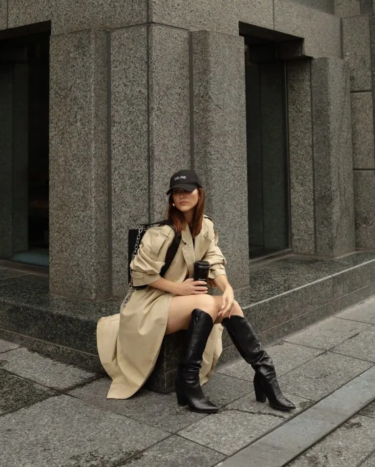 Long trench coat with high boots
