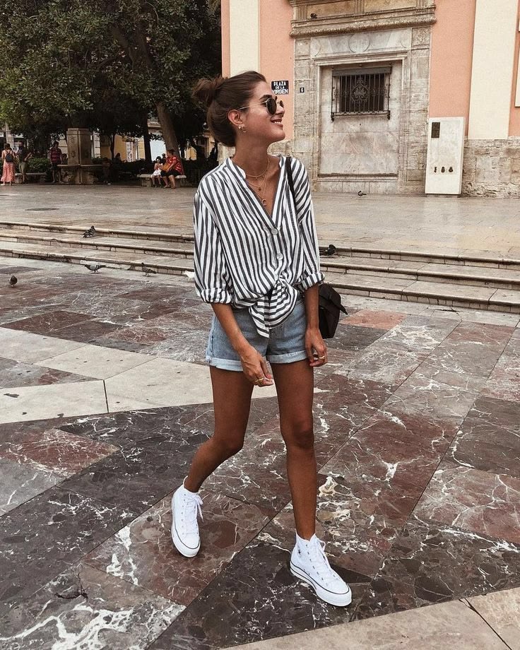 Stylish 25+ Denim Shorts Outfit Ideas That Are Too Good