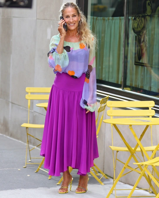 Floral blouse and magenta midi skirt inspired by Sarah Jessica Parker style outfits
