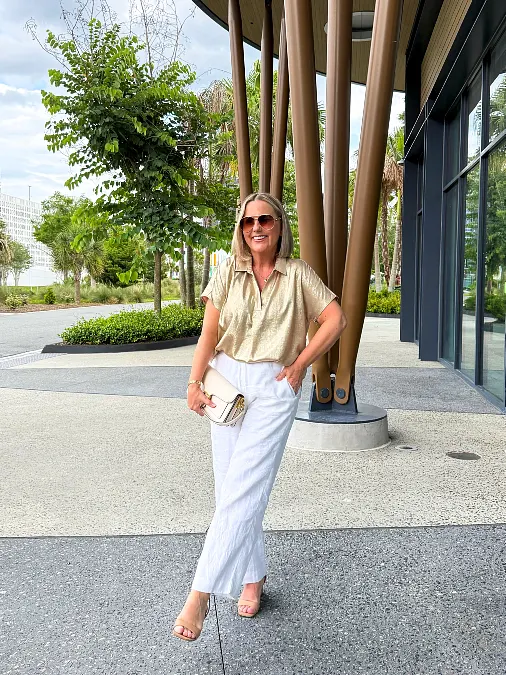 Champagne blouse and white linen pants simple elegant outfit for women over 50