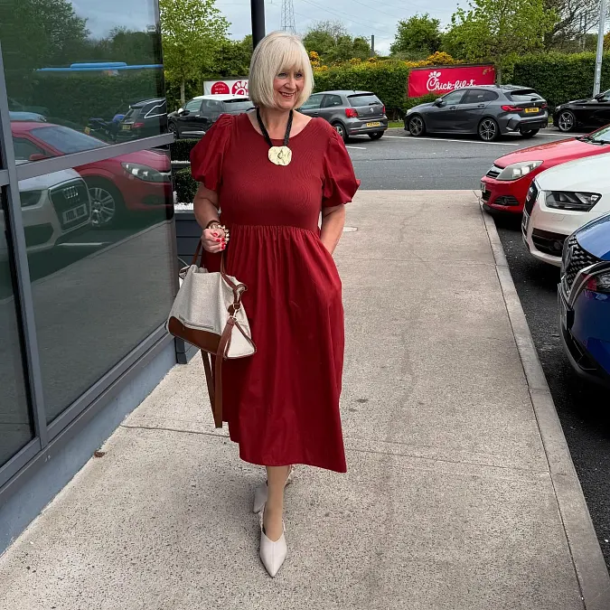 Cranberry midi dress with puff sleeves Christmas outfit
