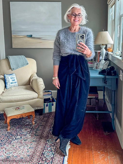 18 Holiday Outfits for Women Over 50 That Go From Party to Family Dinner