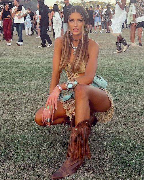 Coachella outfit idea for women