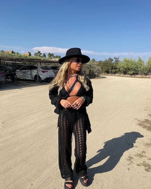 Stylish Coachella festival look