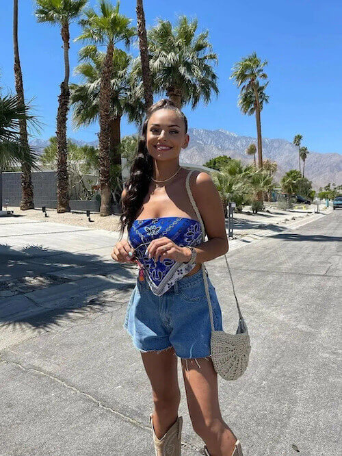 Simple Coachella outfit